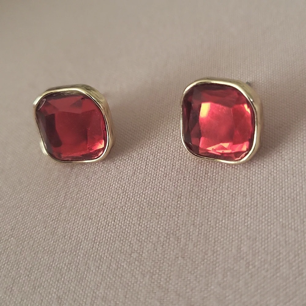 Earrings - Picture 2 of 4